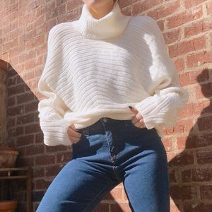 Boutique Ribbed sweater. Size M